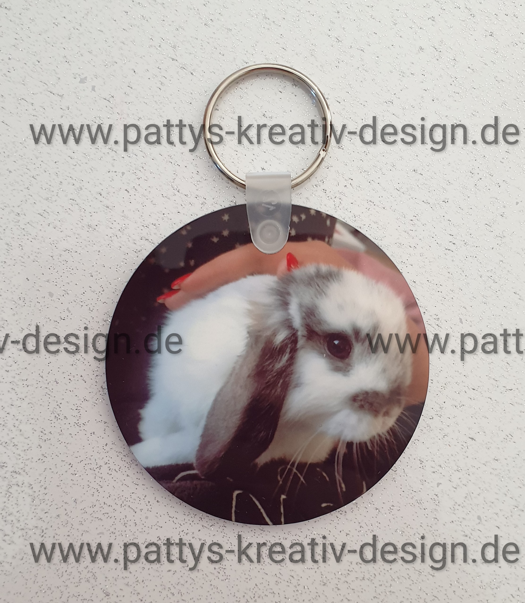 schluesselanhaenger-rund-mit-bild--hase-personalsierbar-sublimation